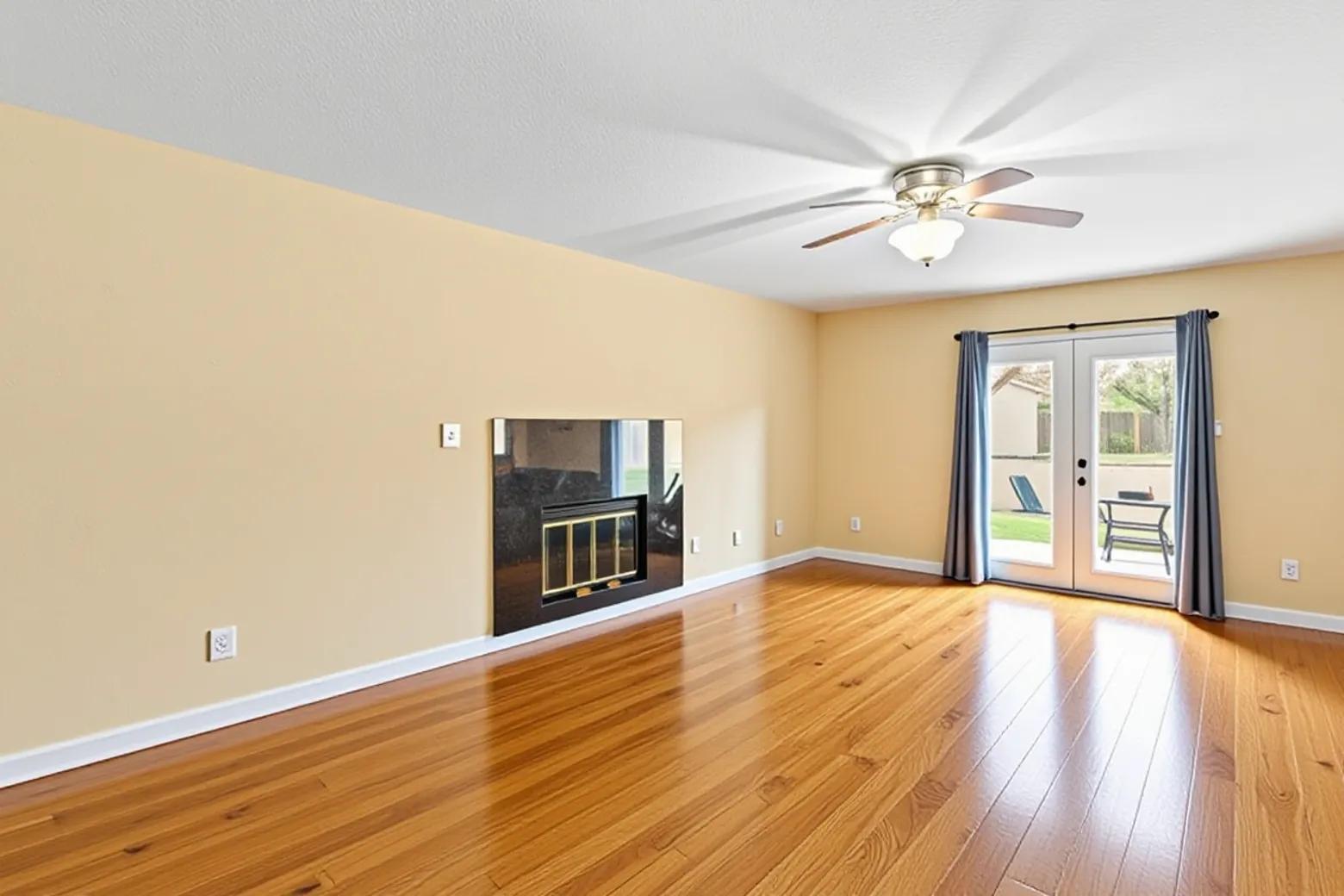 609 Wild Briar CV — photo 4