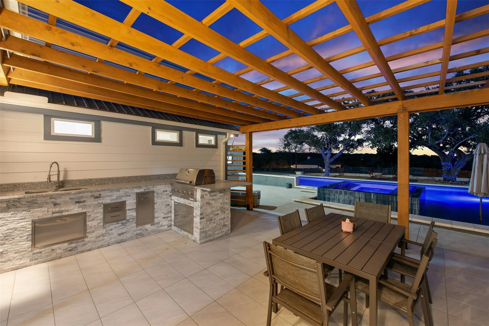 14300 Summit View DR — photo 3