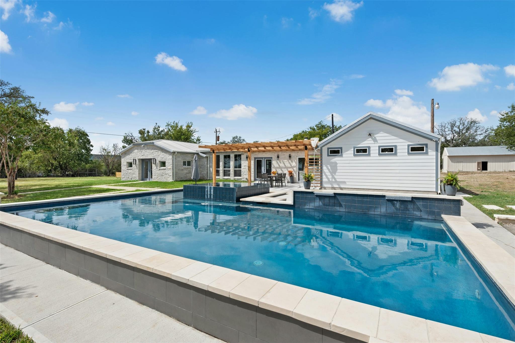 14300 Summit View DR — photo 4