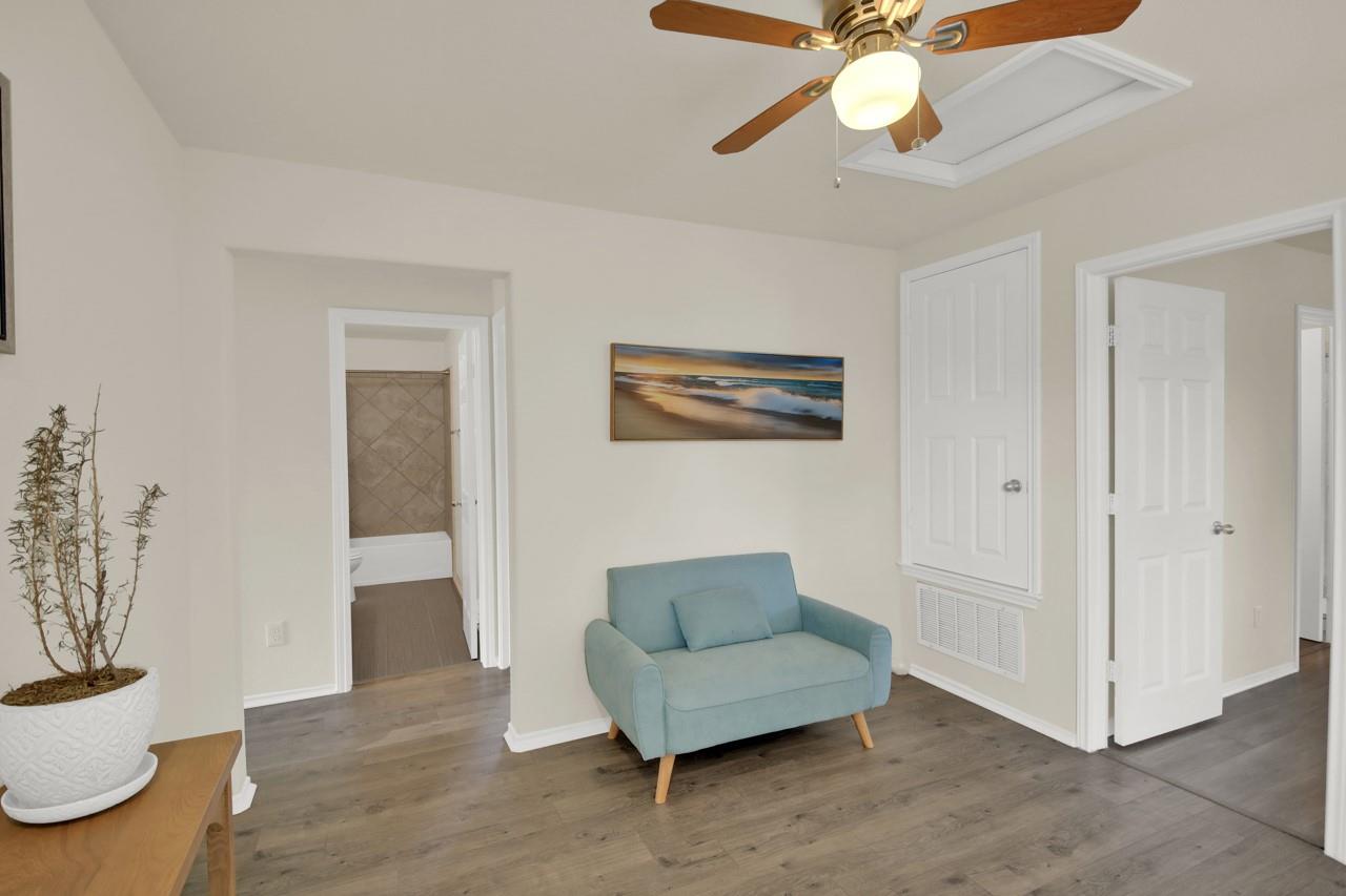 104 Outpost CV — photo 5