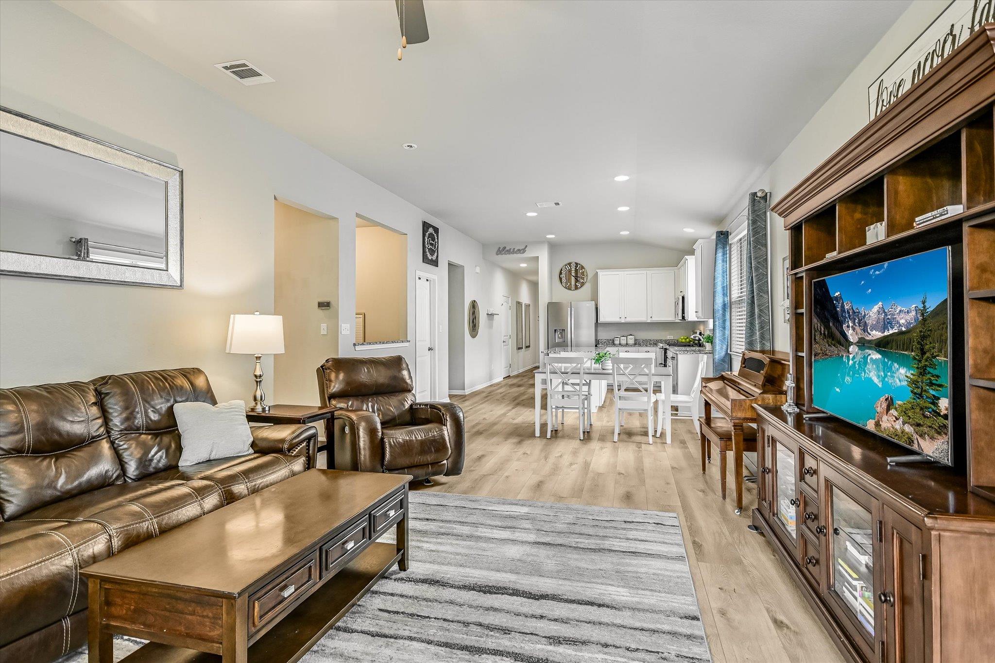 1504 William Bee DR — photo 4