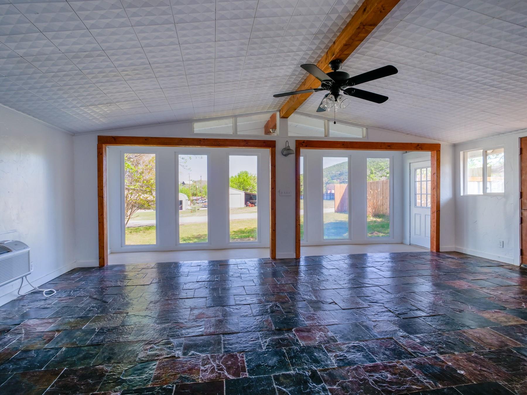 103 Chisum ST — photo 3
