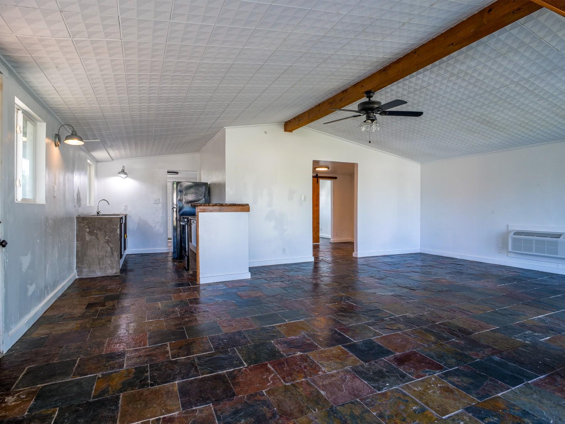 103 Chisum ST — photo 4