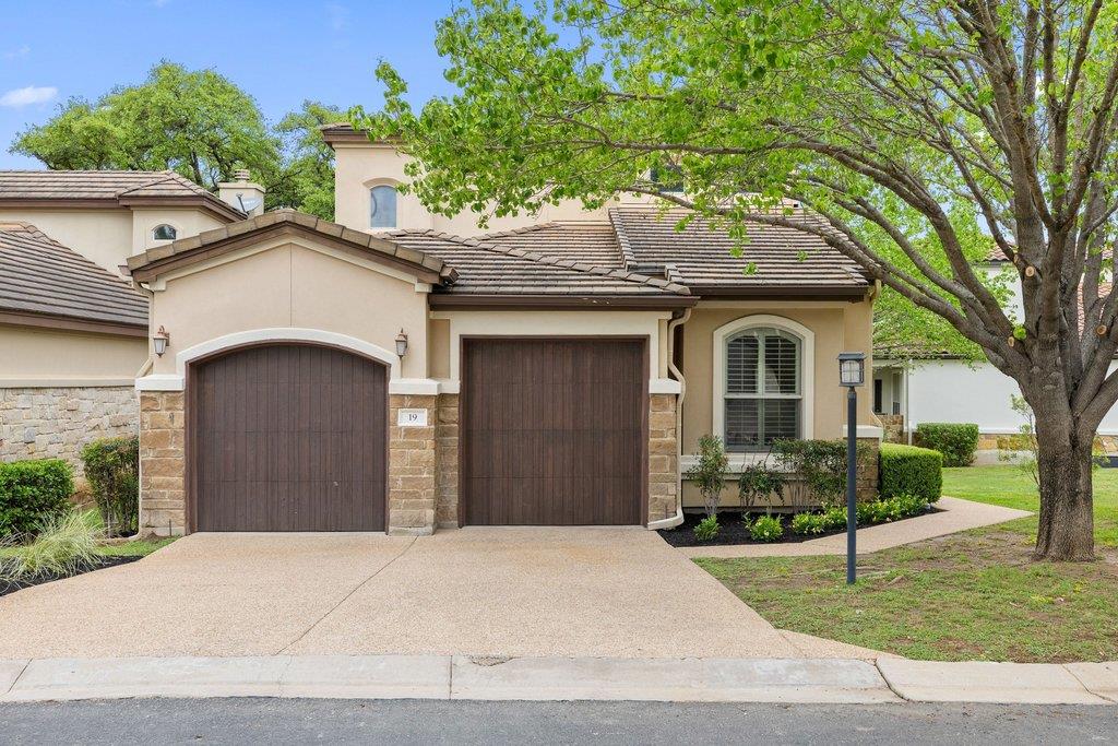 19 Chandon LN — photo 3