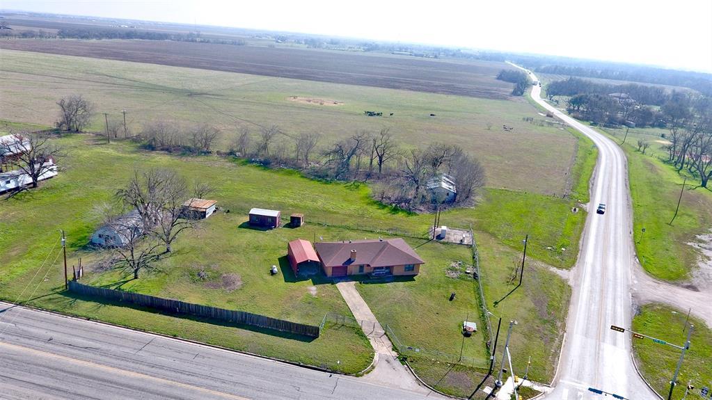 5631 Fm 973 — photo 3