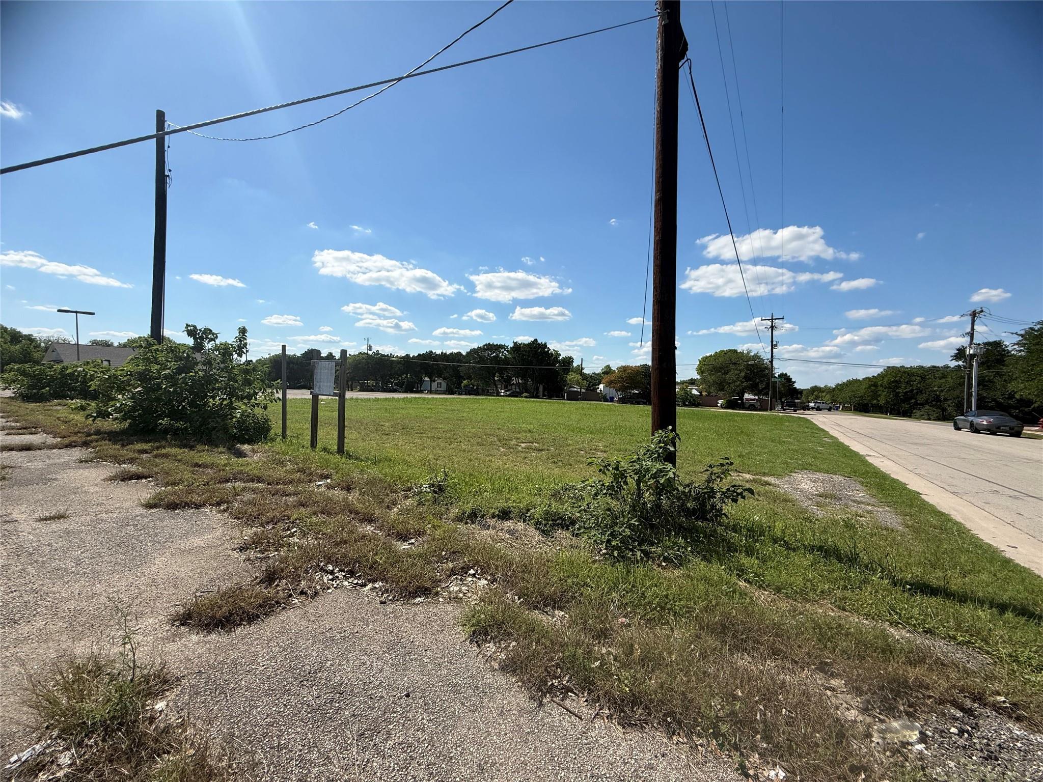 1909 Bois D Arc LN — photo 4