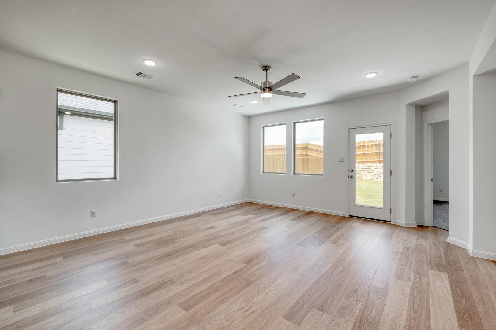 190 Hornet ST — photo 5