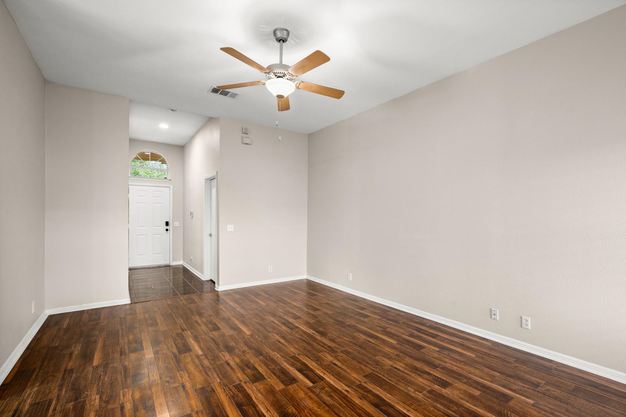 14901 Nuttall DR — photo 3