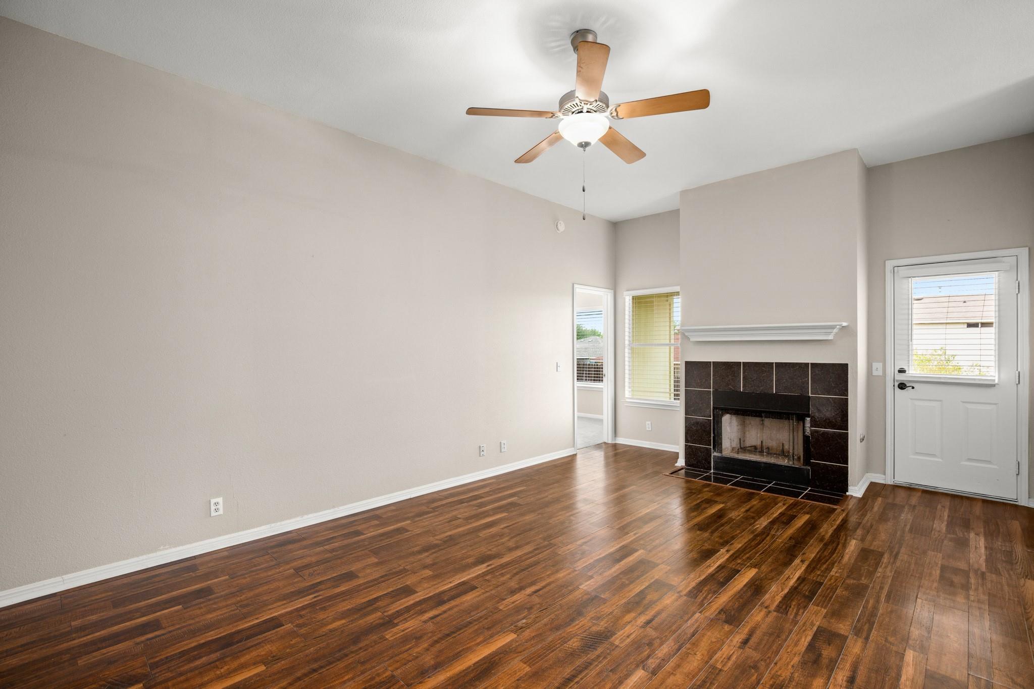 14901 Nuttall DR — photo 4