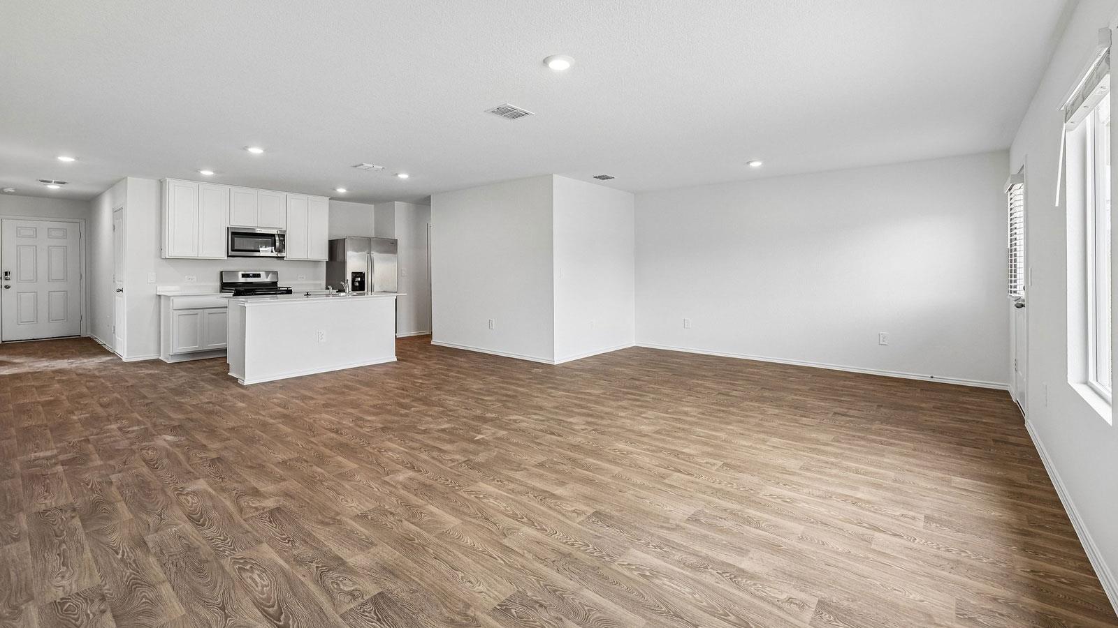 141 Belton DR — photo 4