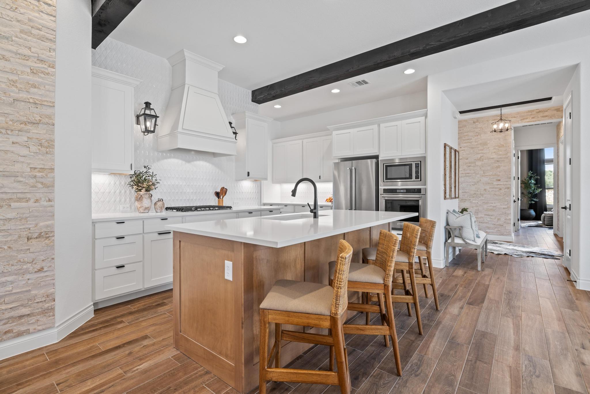 925 Indian Hawthorne DR #GH-39 — photo 3