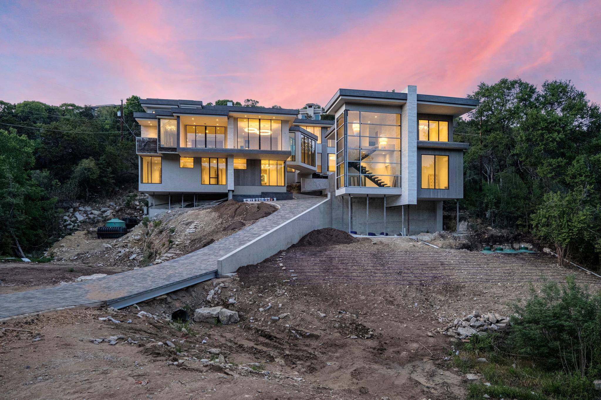 716 Laurel Valley RD — photo 4