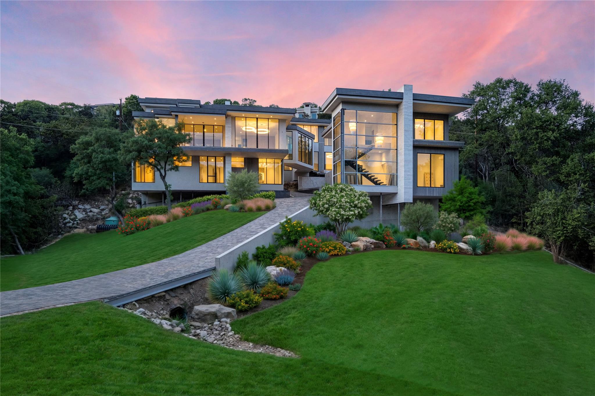 716 Laurel Valley RD — photo 3