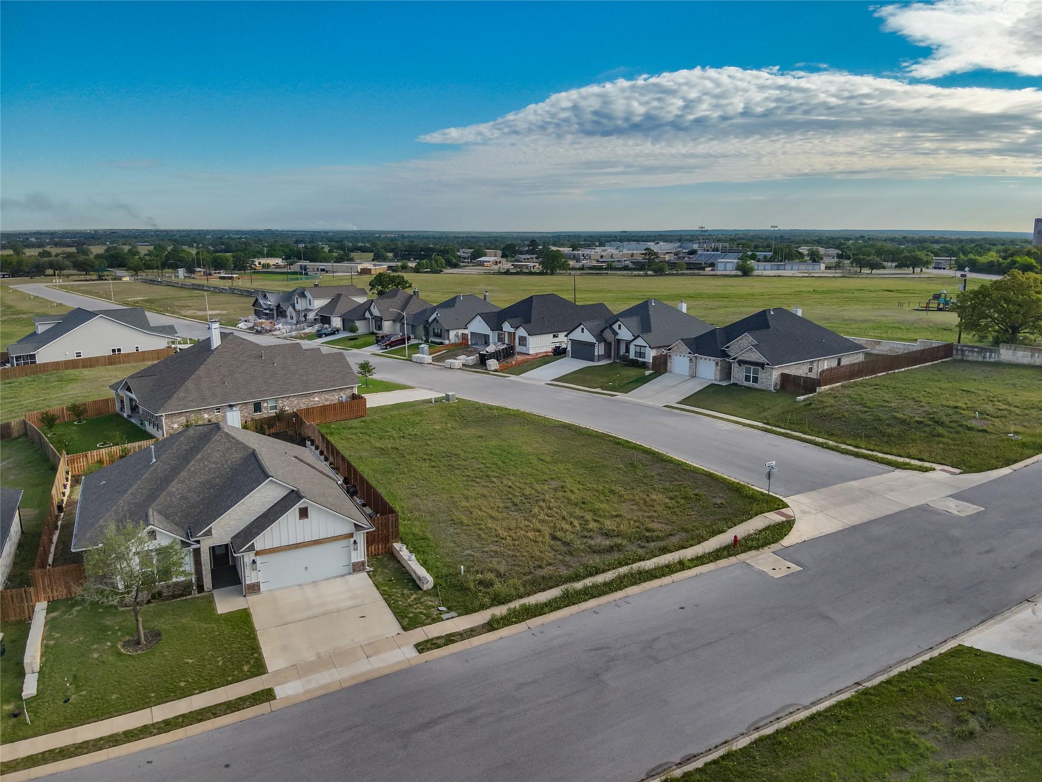 331 Firework LN — photo 3