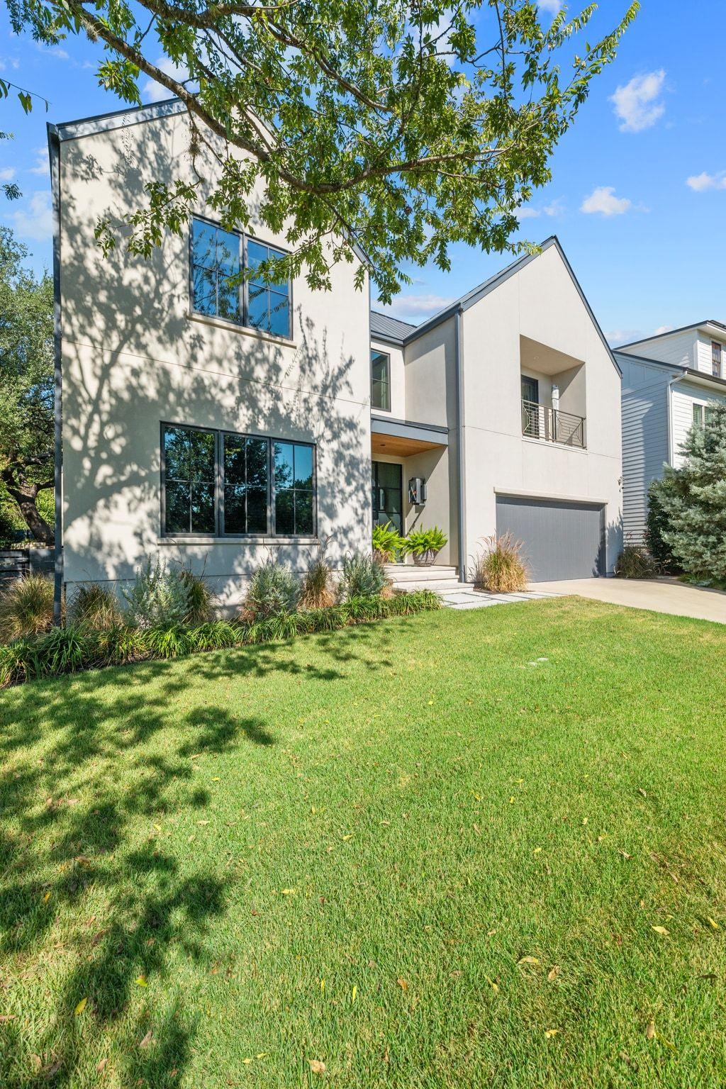 3621 Peregrine Falcon DR — photo 3