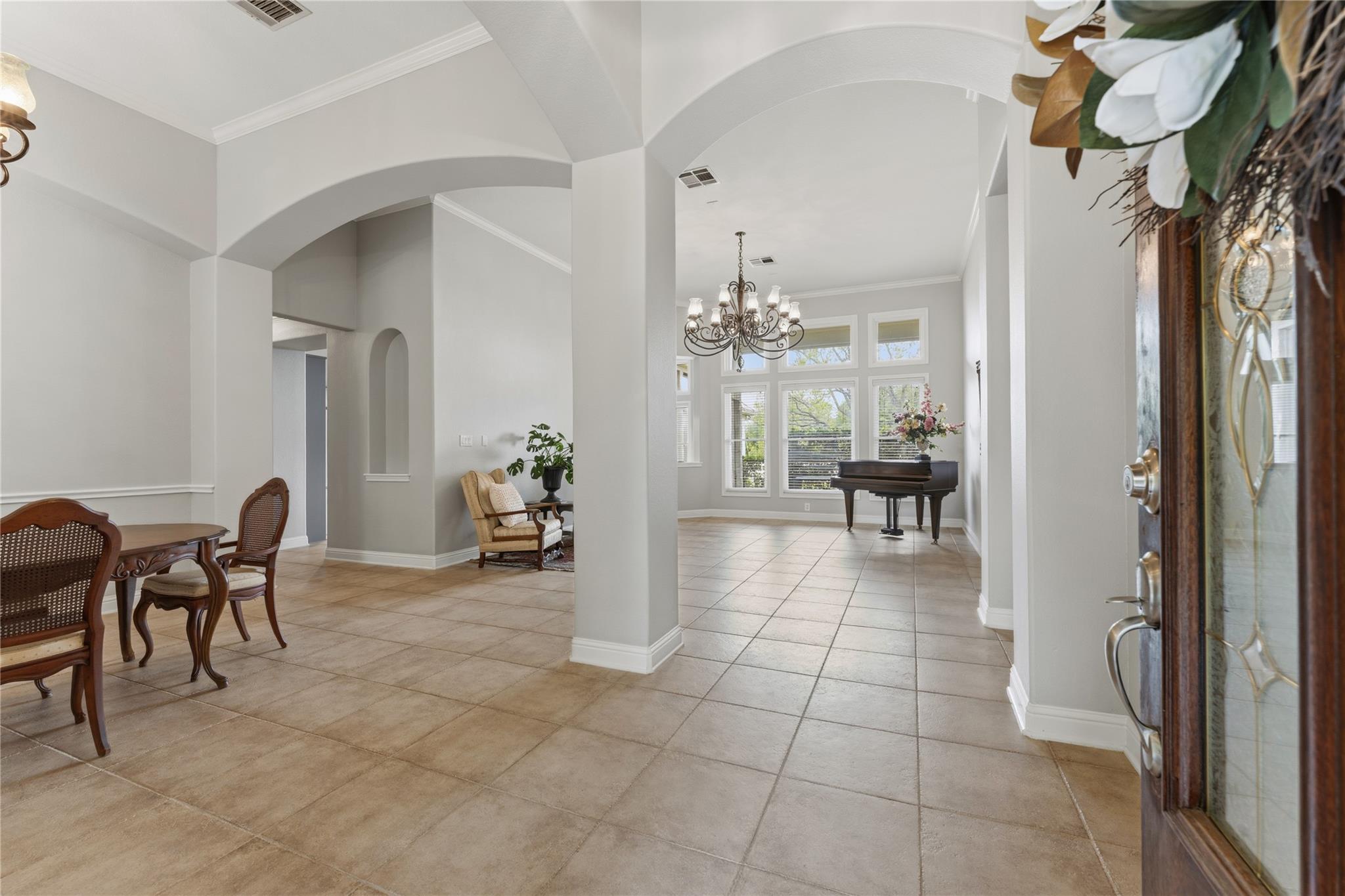 220 Mallet CT — photo 3