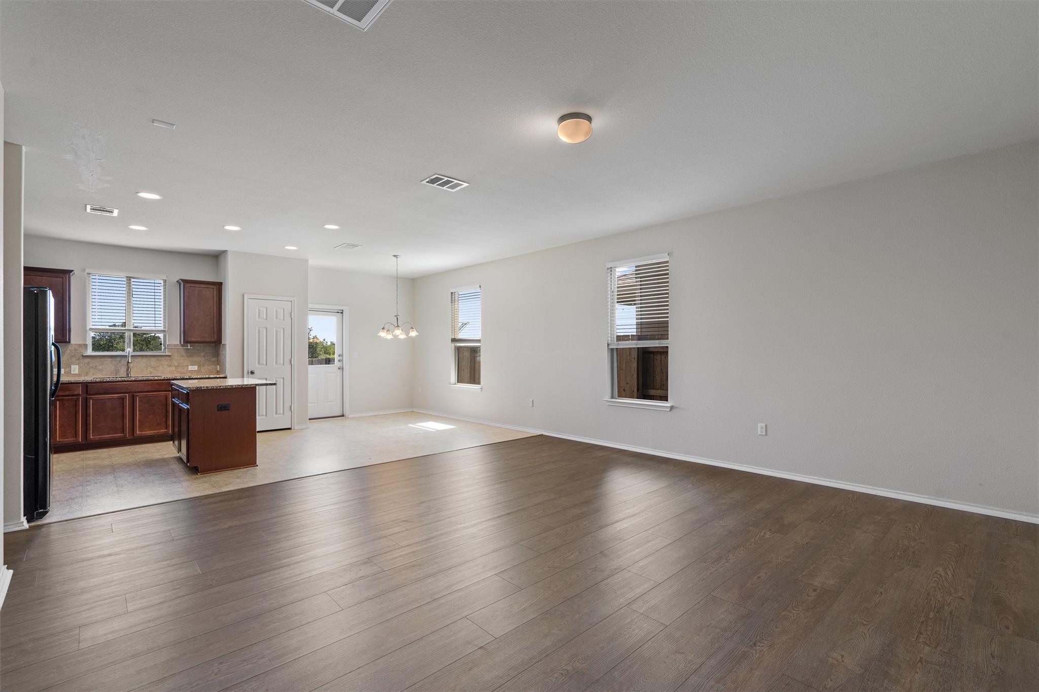 146 Russet TRL — photo 4
