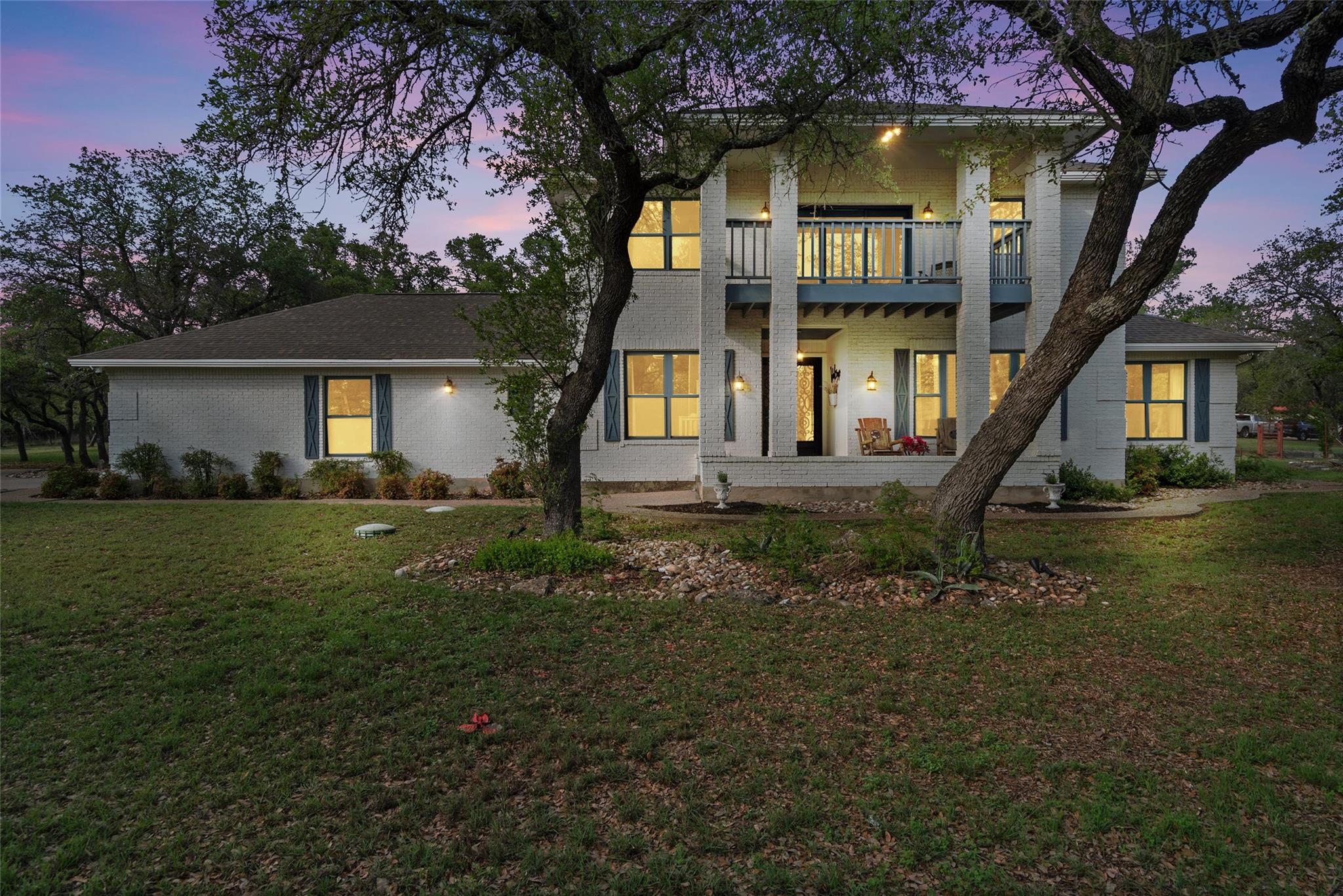 606 Winchester DR — photo 5