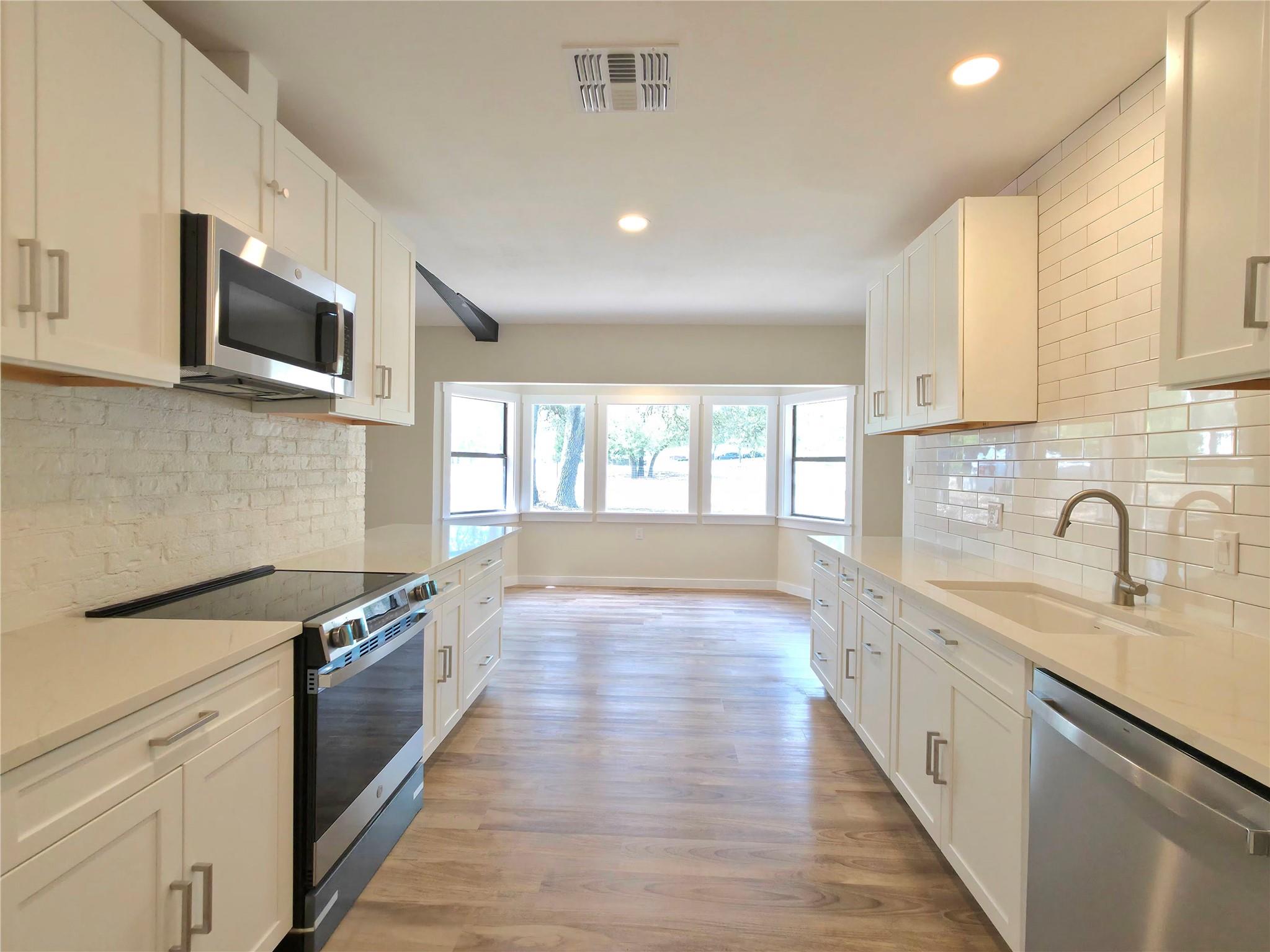 109 Cernosek RD — photo 5