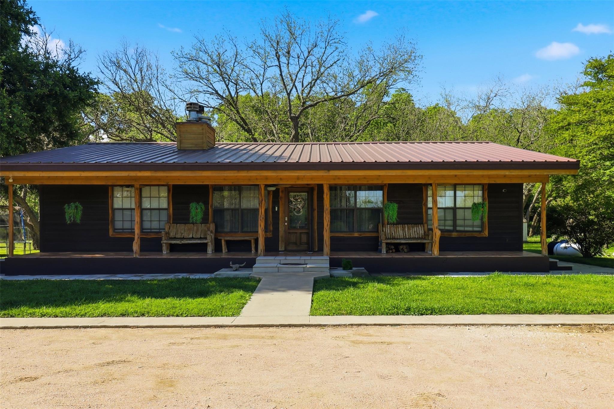 1204 Gabriel DR — photo 5