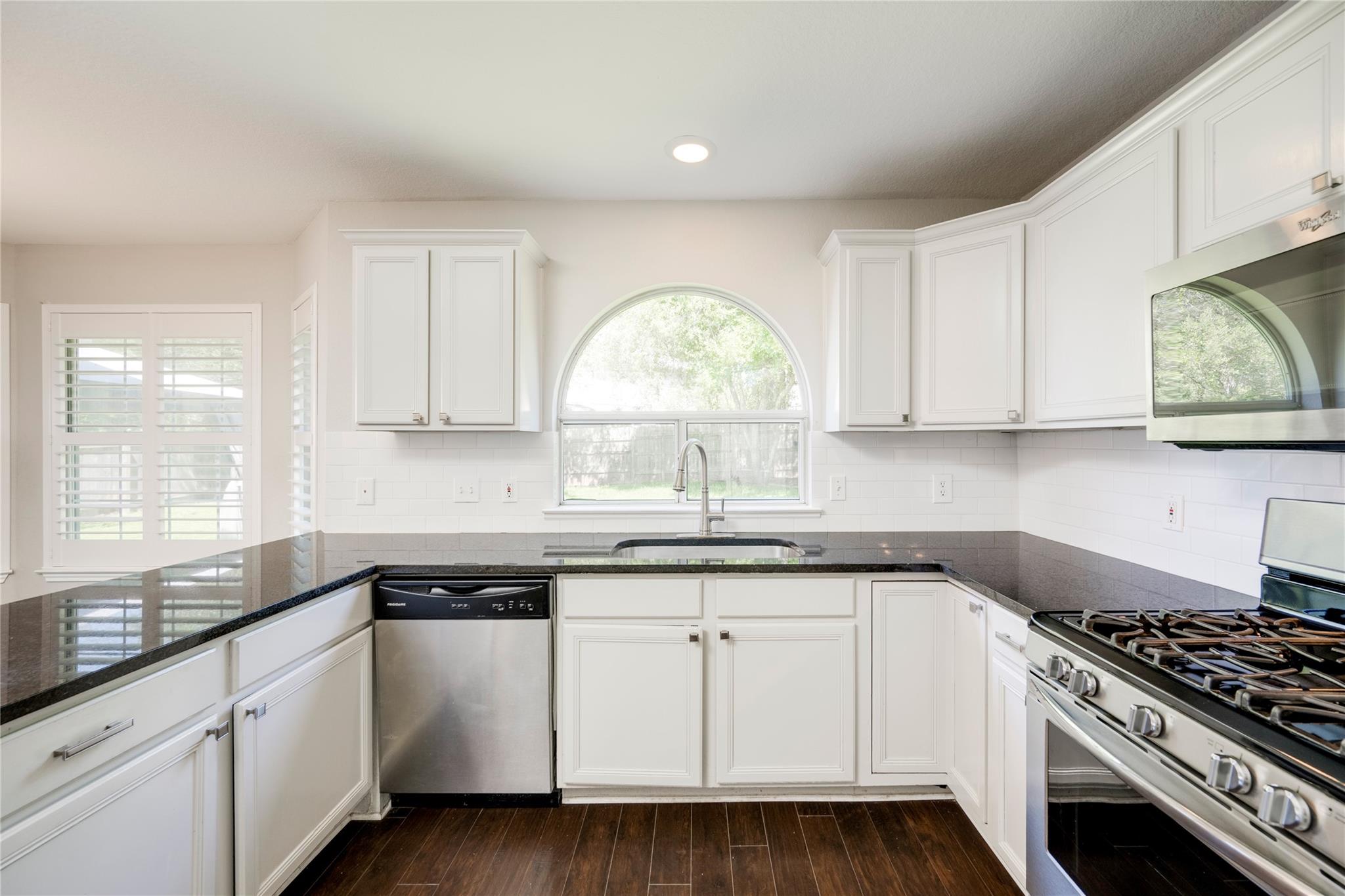 5660 Wagon Train RD — photo 5