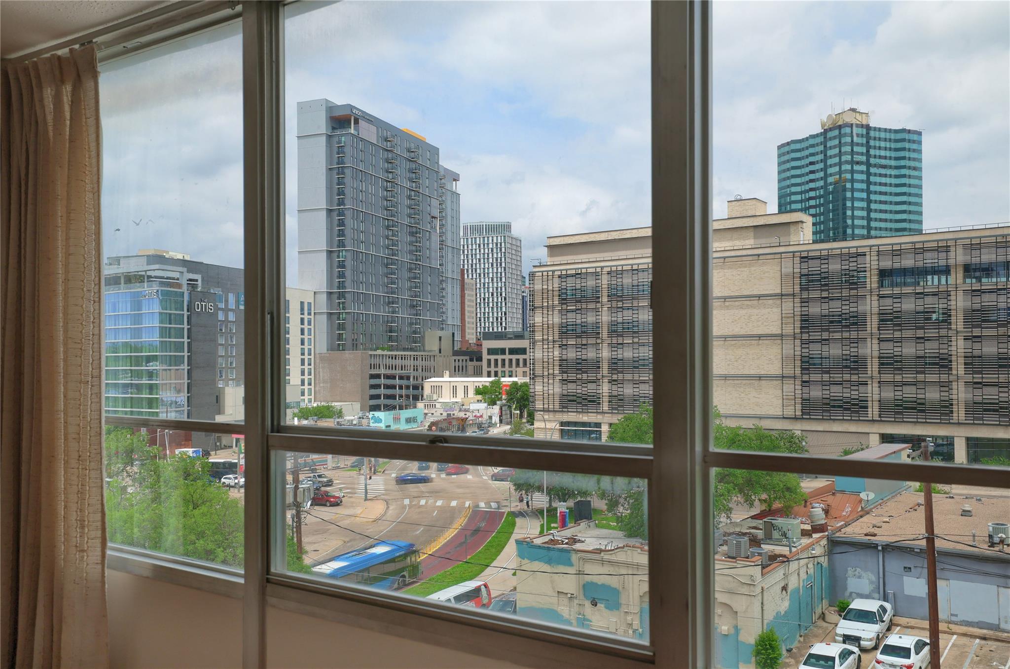 1800 Lavaca ST #A508 — photo 3