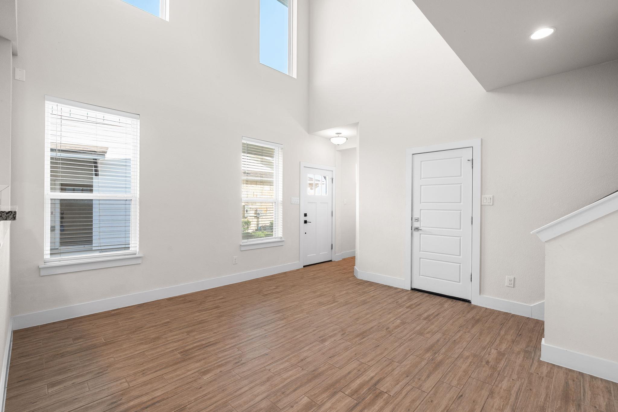 158 Elisha DR — photo 5