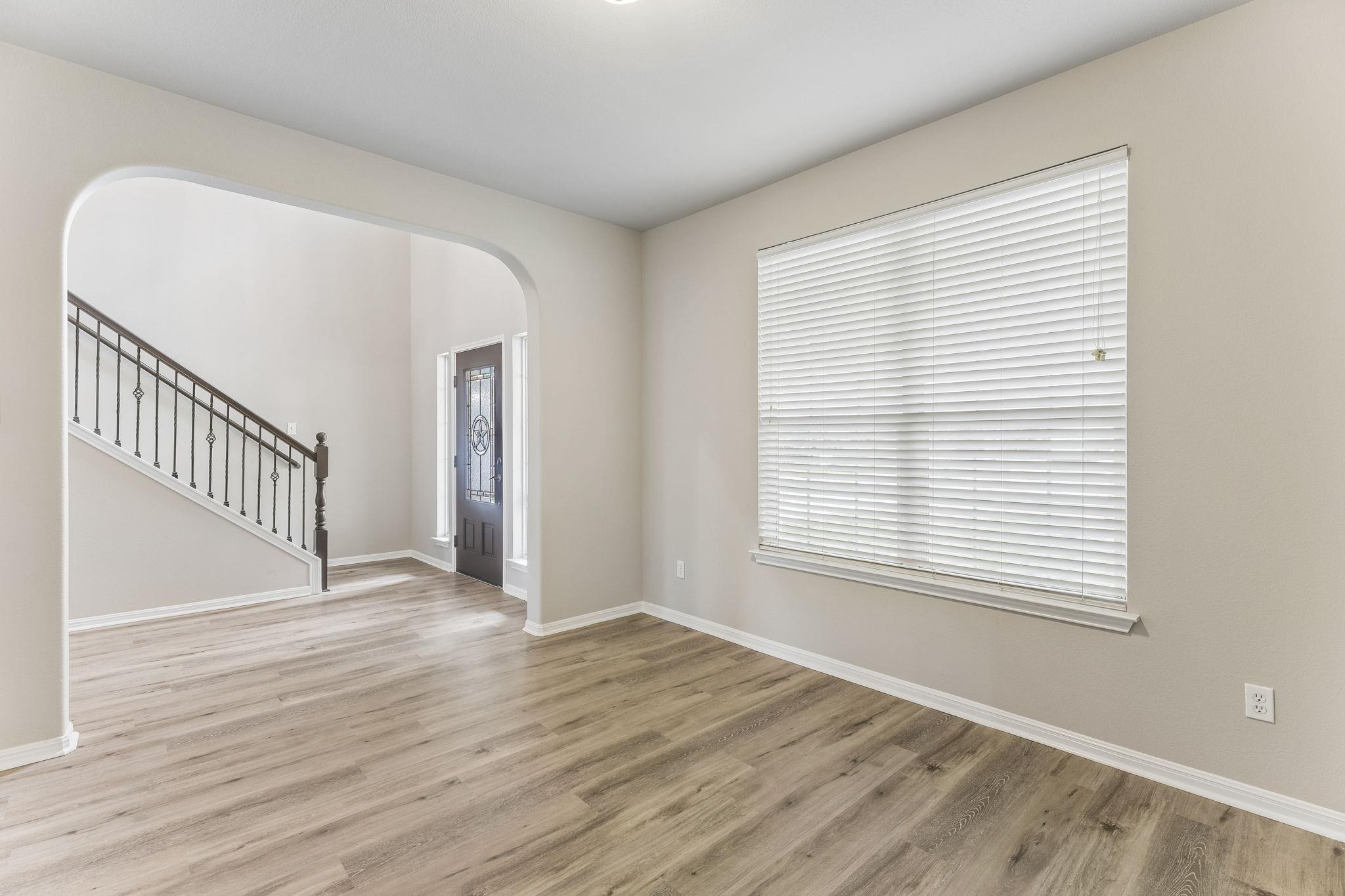 391 Middle CRK — photo 4