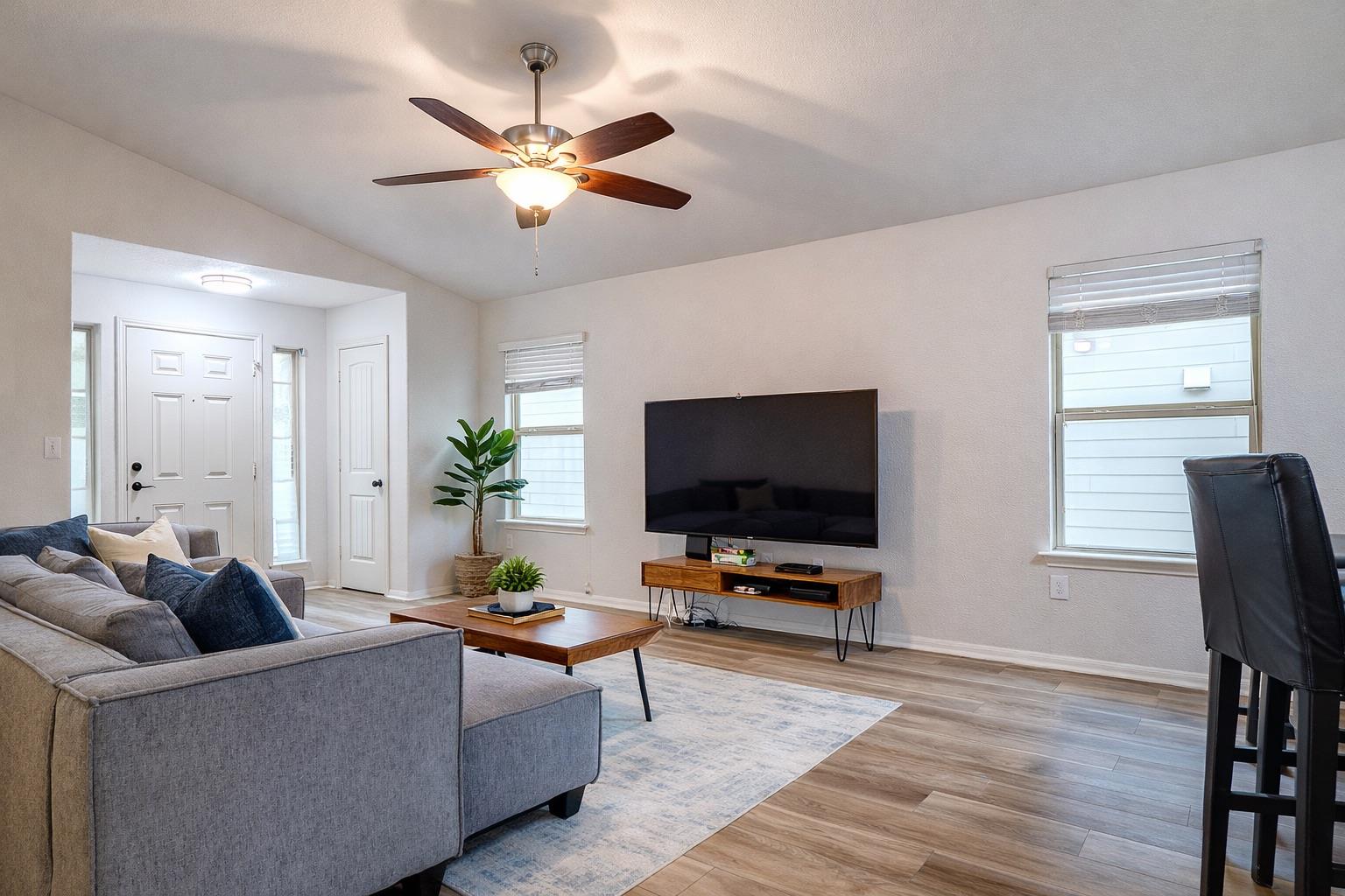627 Pinnacle DR — photo 3