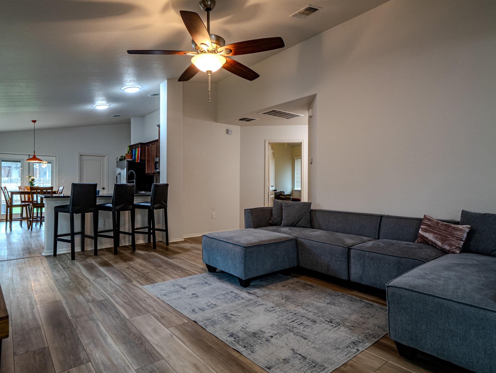 627 Pinnacle DR — photo 5