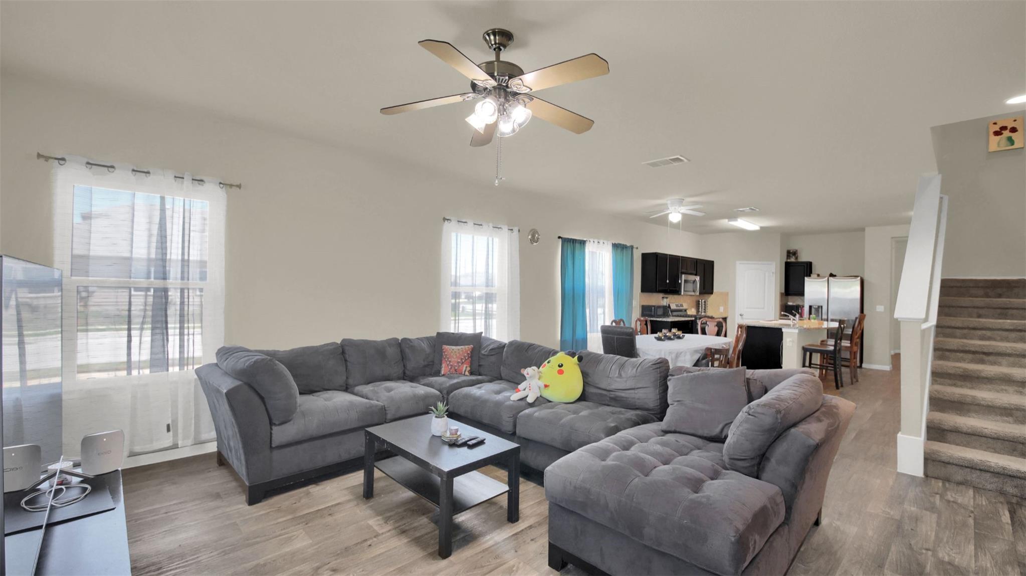 141 Hess DR — photo 5