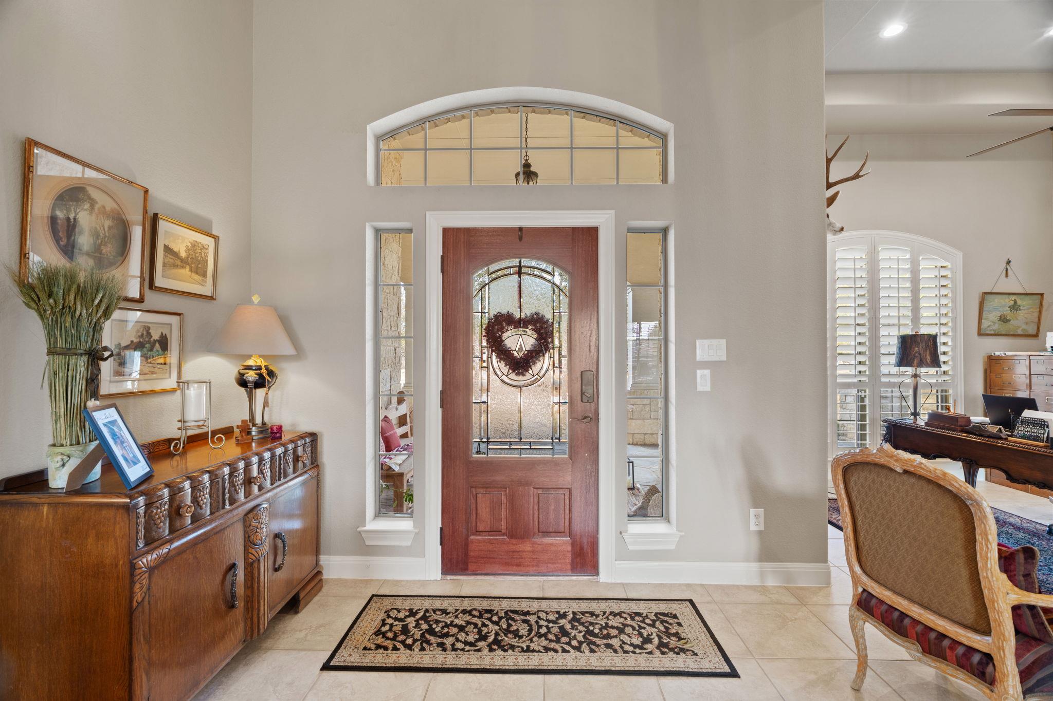 203 Circle Oaks DR — photo 4
