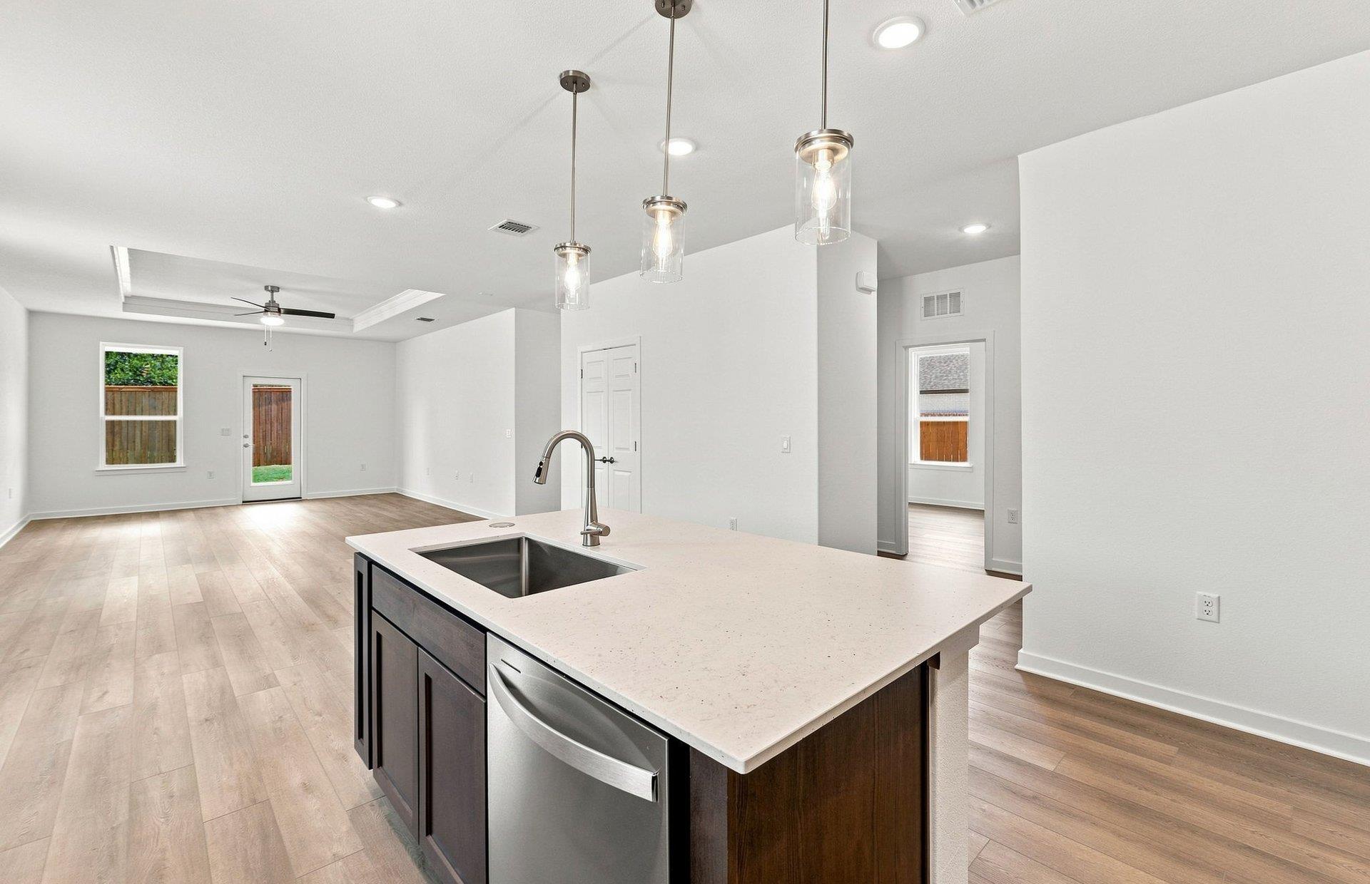 129 Adlai Ave — photo 5