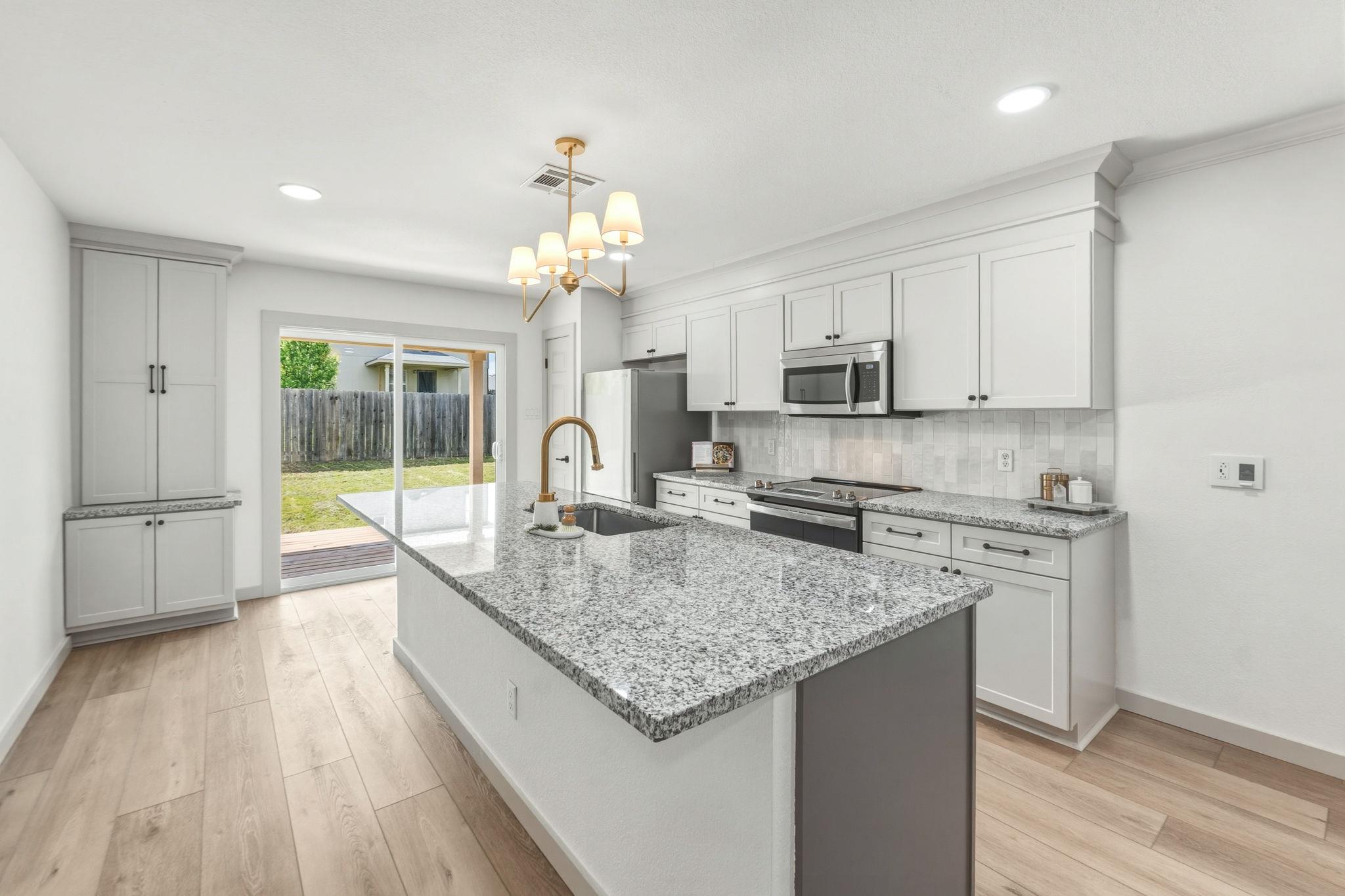 211 Banner Ave — photo 4