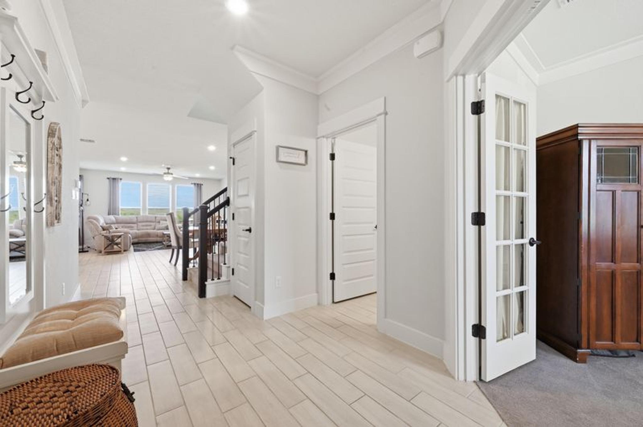 425 Purple Heart DR — photo 4
