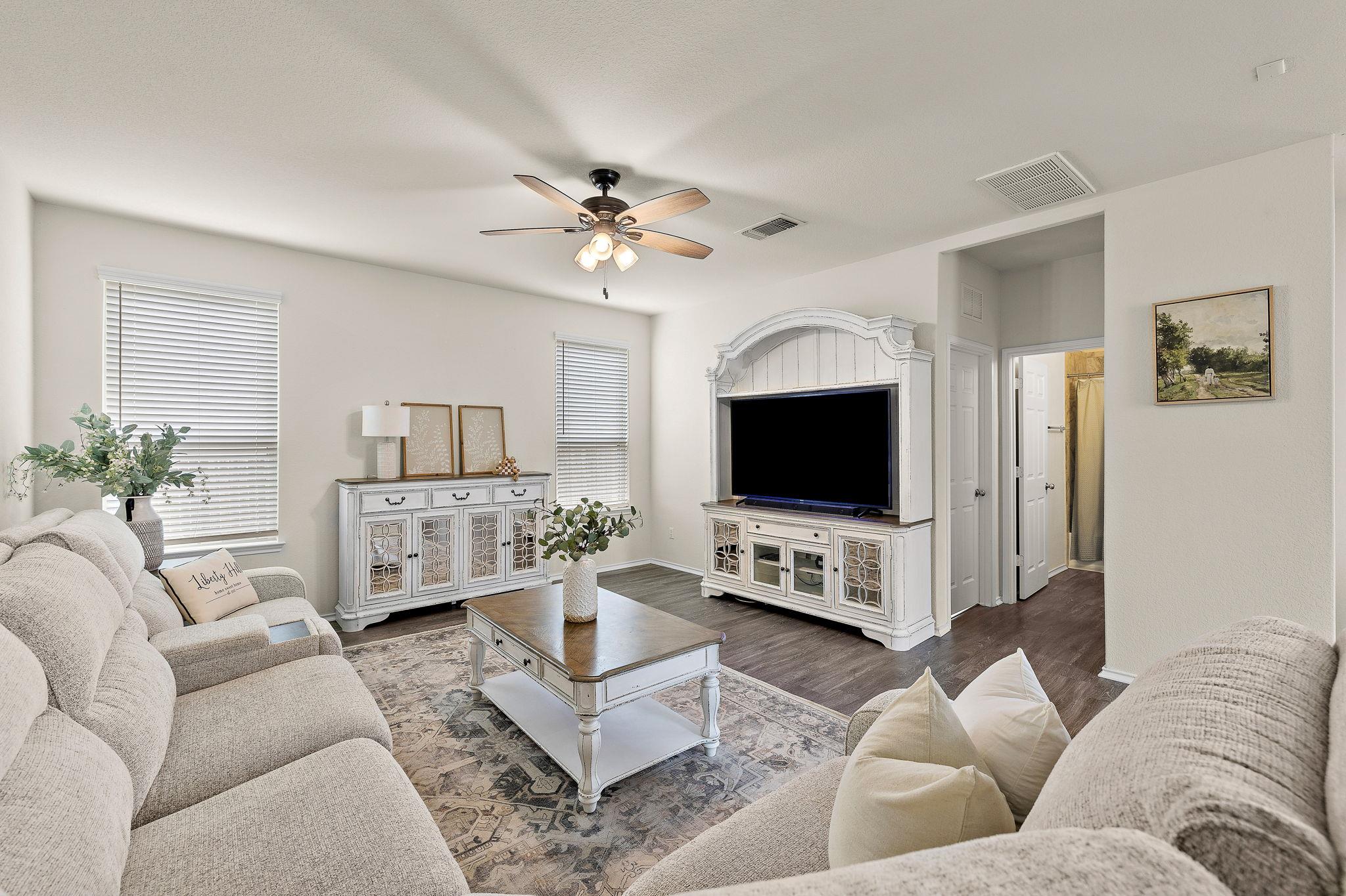 241 La Dera DR — photo 3