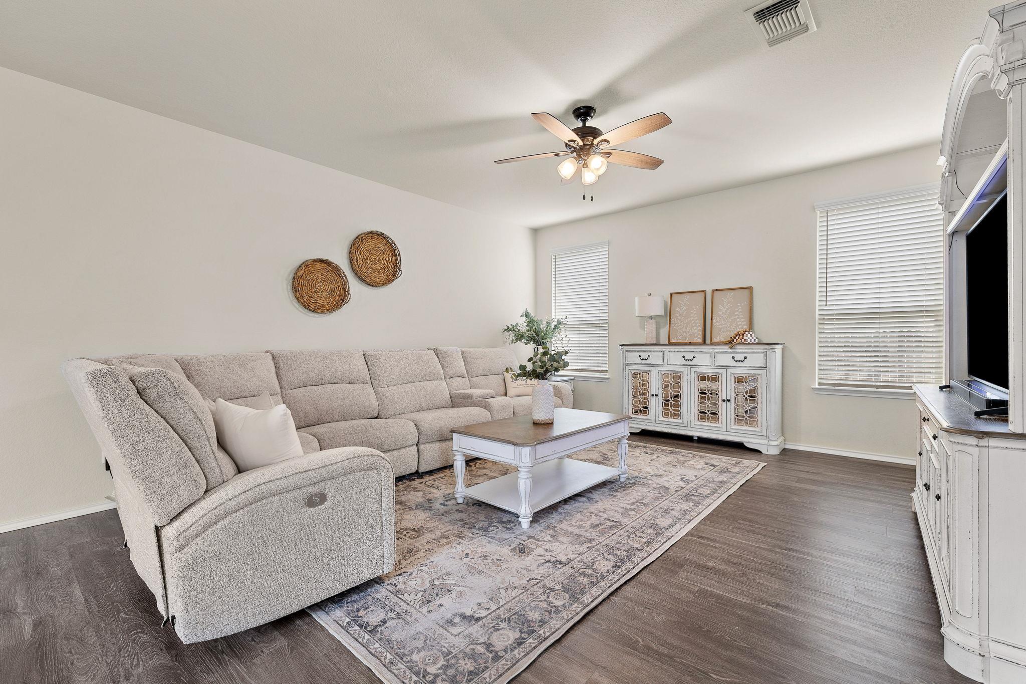 241 La Dera DR — photo 4