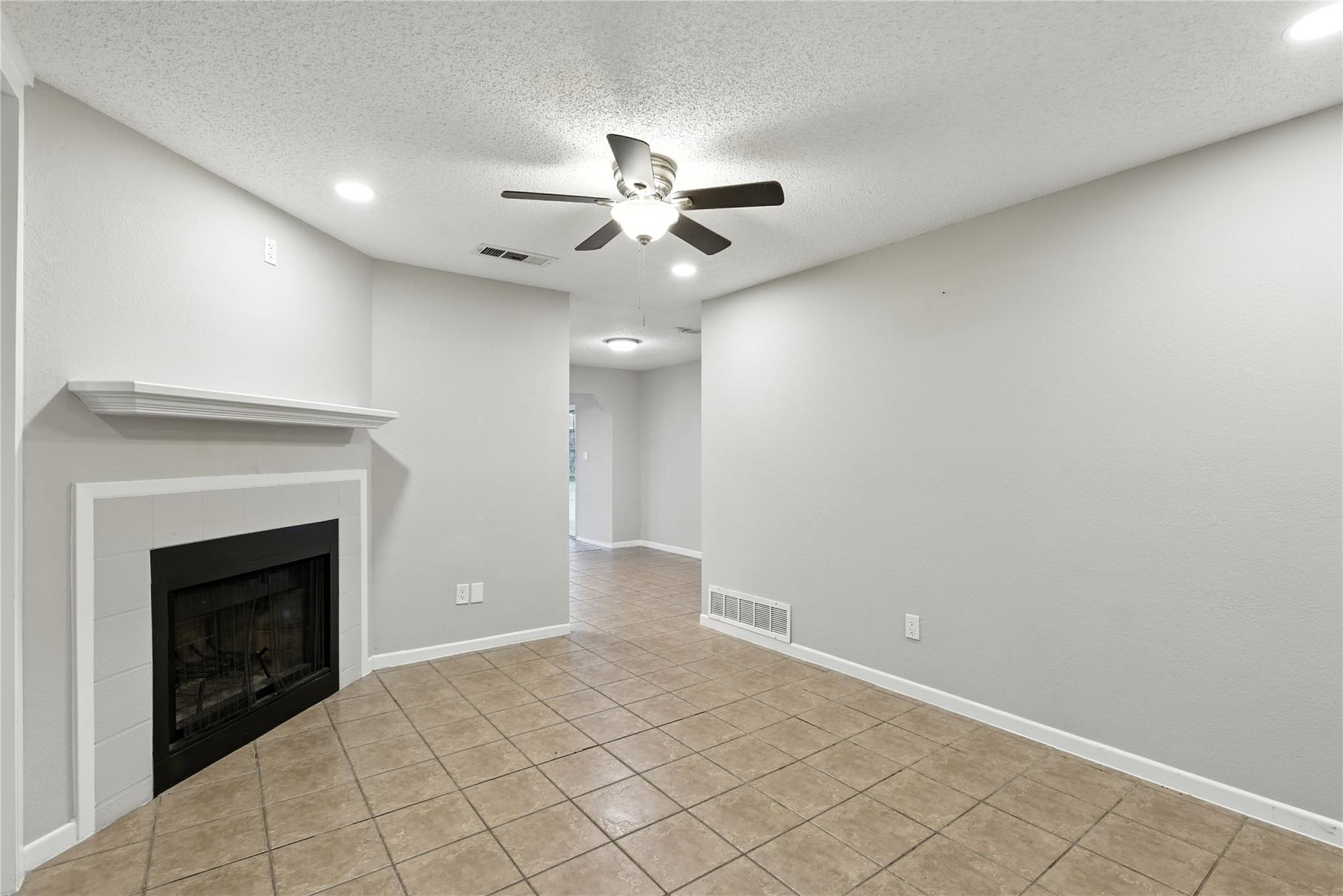 4103 Koala DR — photo 3