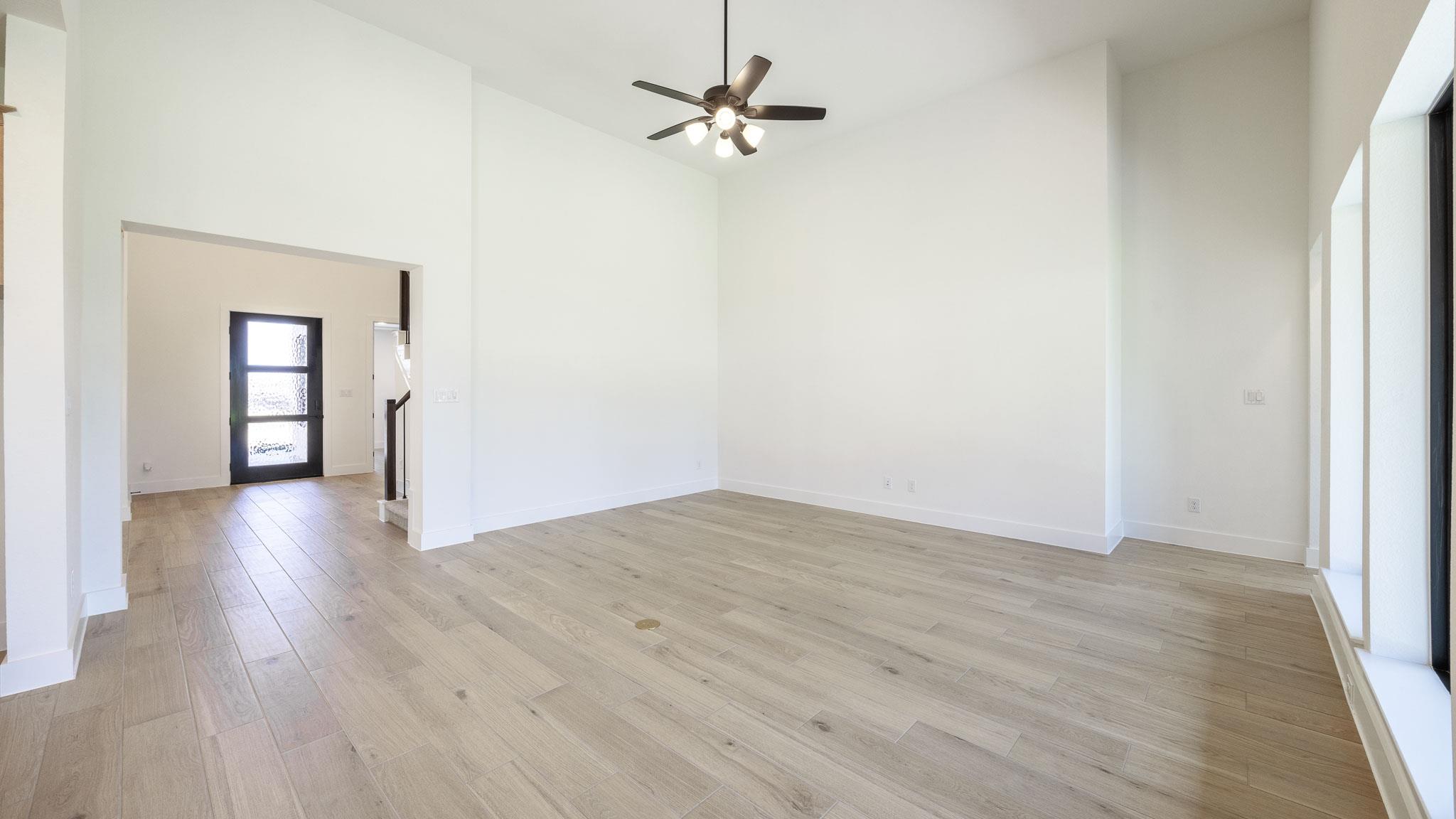 245 Maton WAY — photo 5