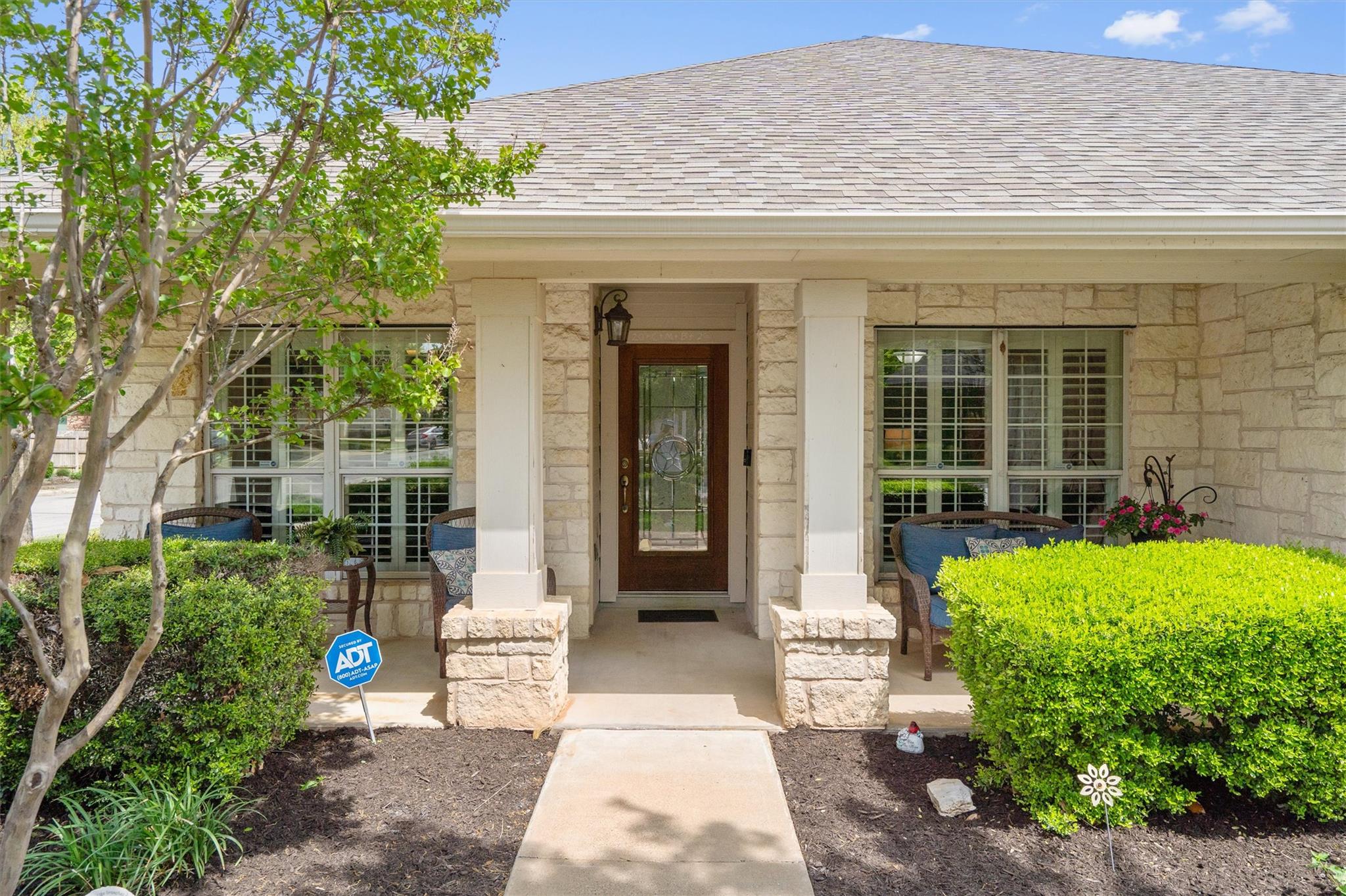 9437 Caves Valley DR — photo 4