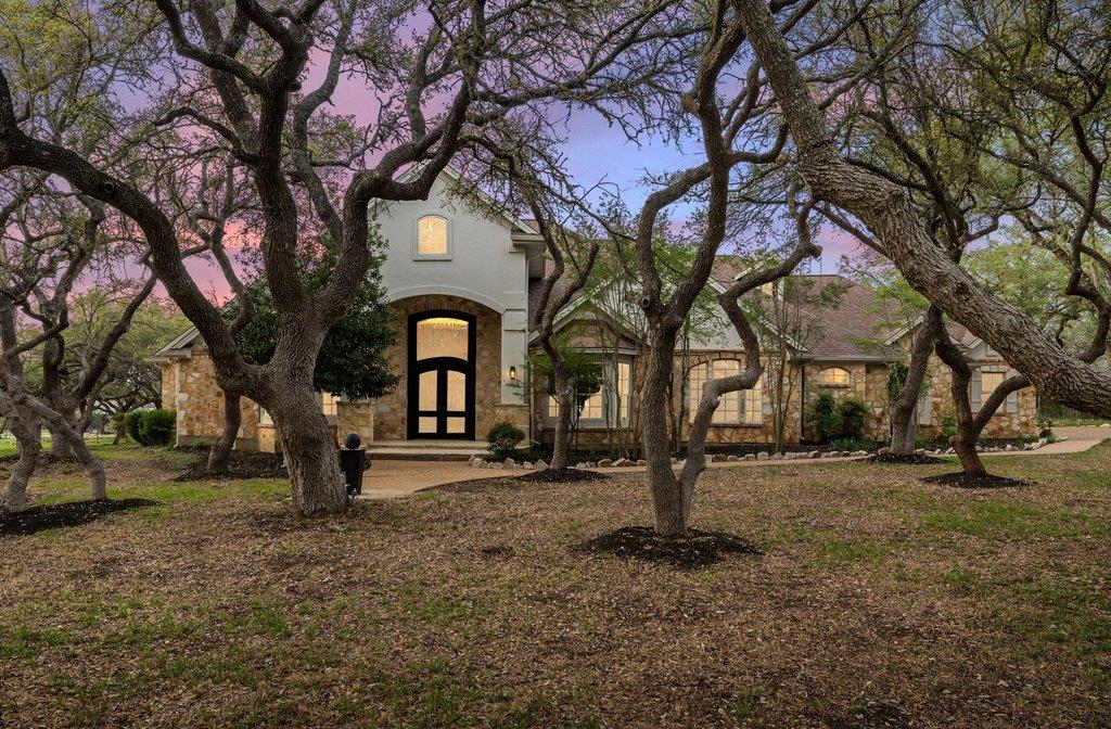 999 Enchanted Oaks DR — photo 3