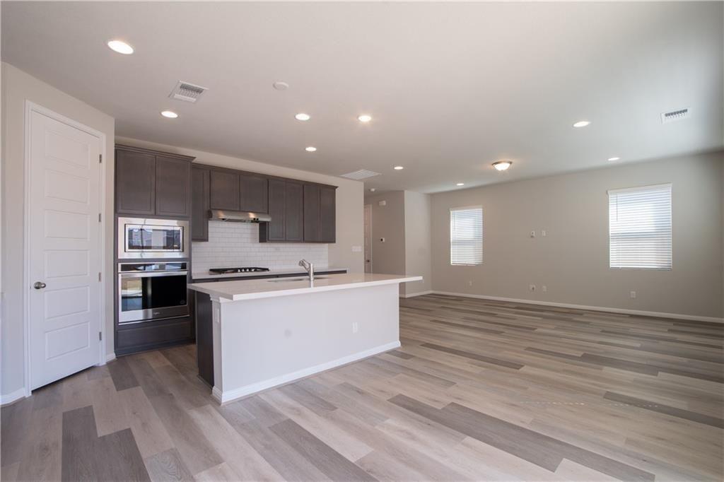 177 Fluttermill LOOP — photo 3