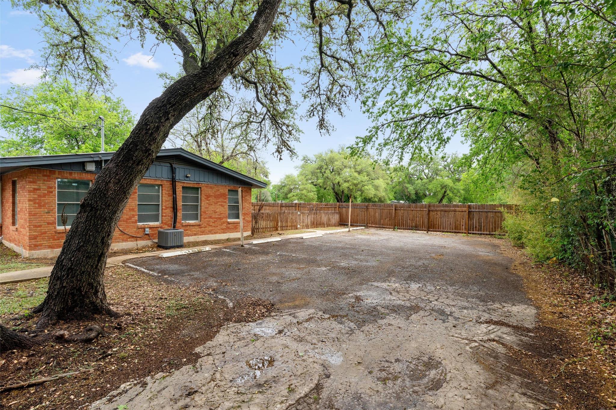 10205 Old Menchaca RD — photo 3