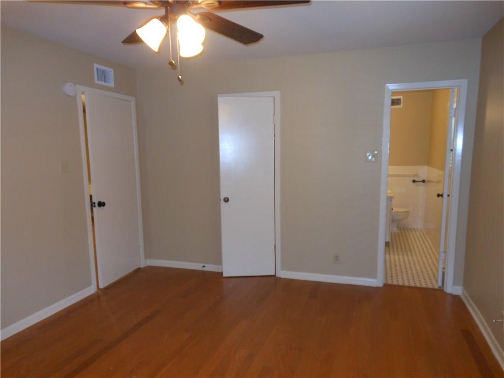 2516 Enfield RD #102 — photo 4