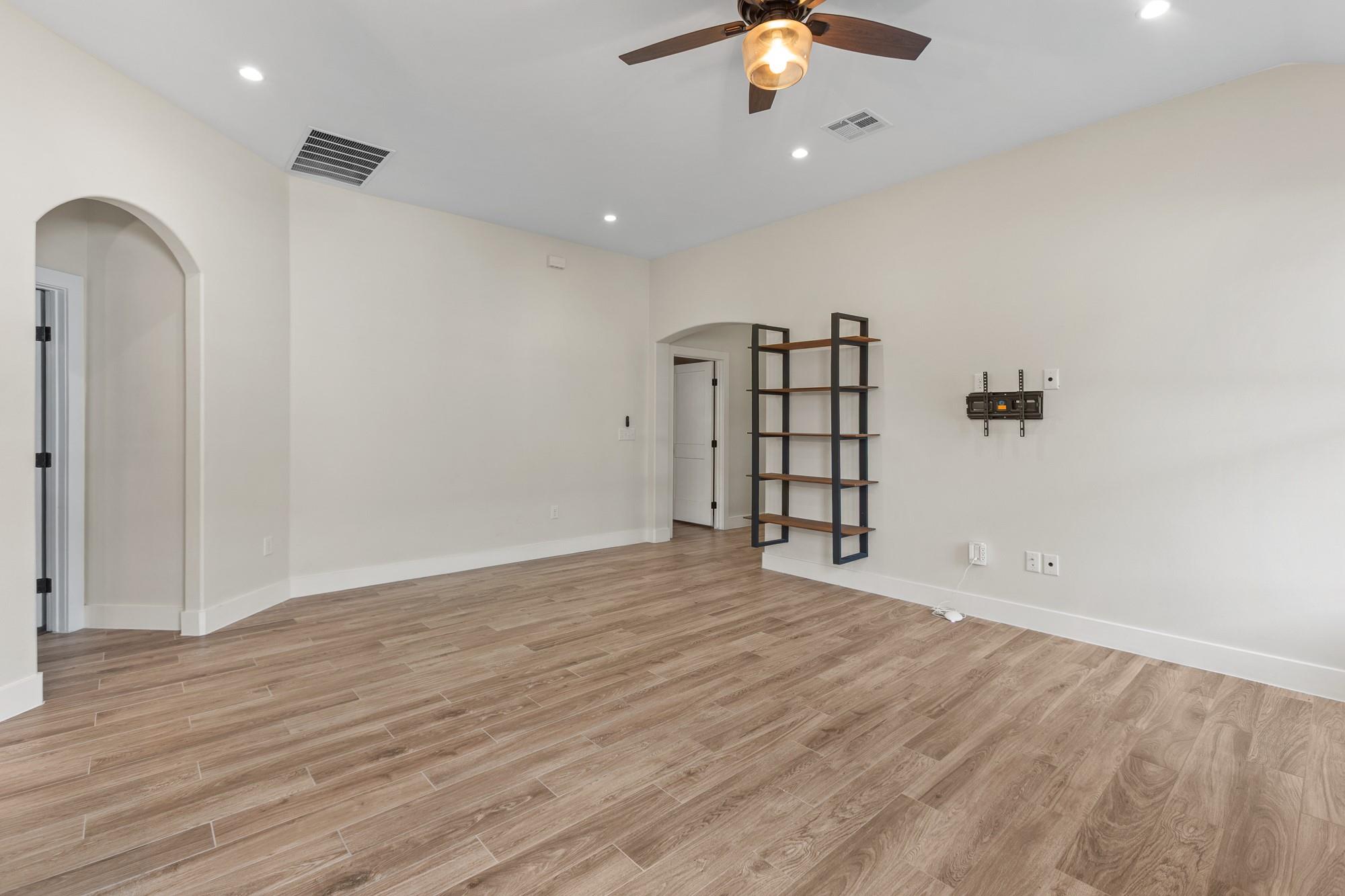 303 Browning ST — photo 5
