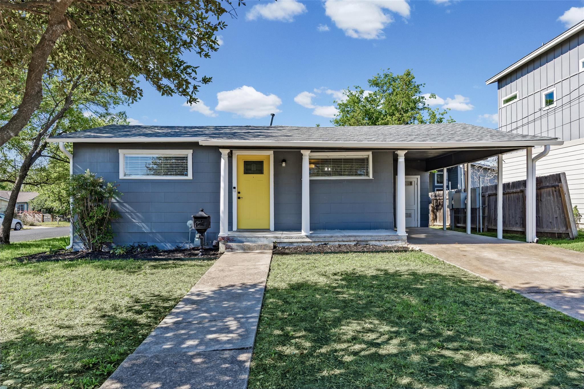 4709 Leslie Ave — photo 3