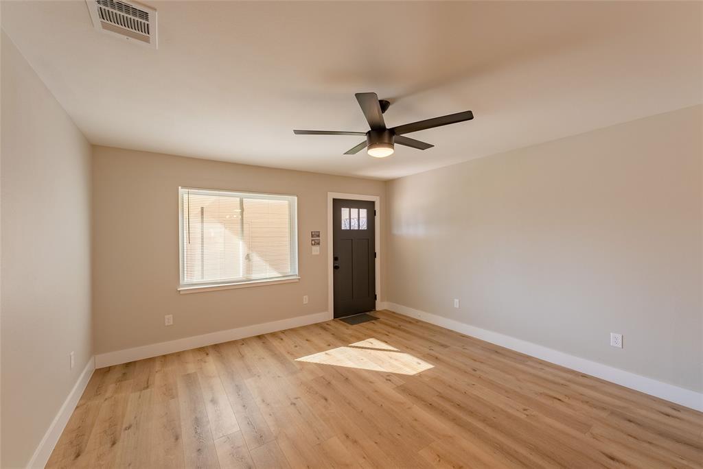 4306 Shallowbrook TRL — photo 3