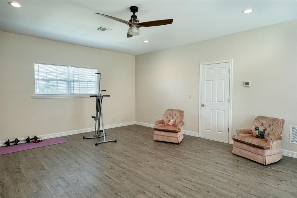 2409 Pecan ST — photo 5