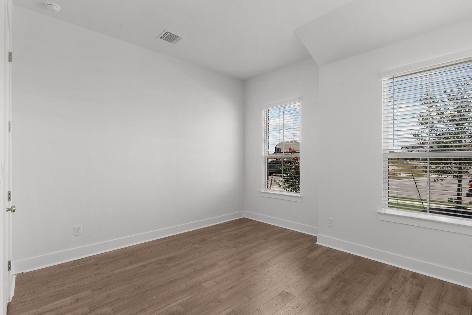300 Blue Vervain TRL — photo 4