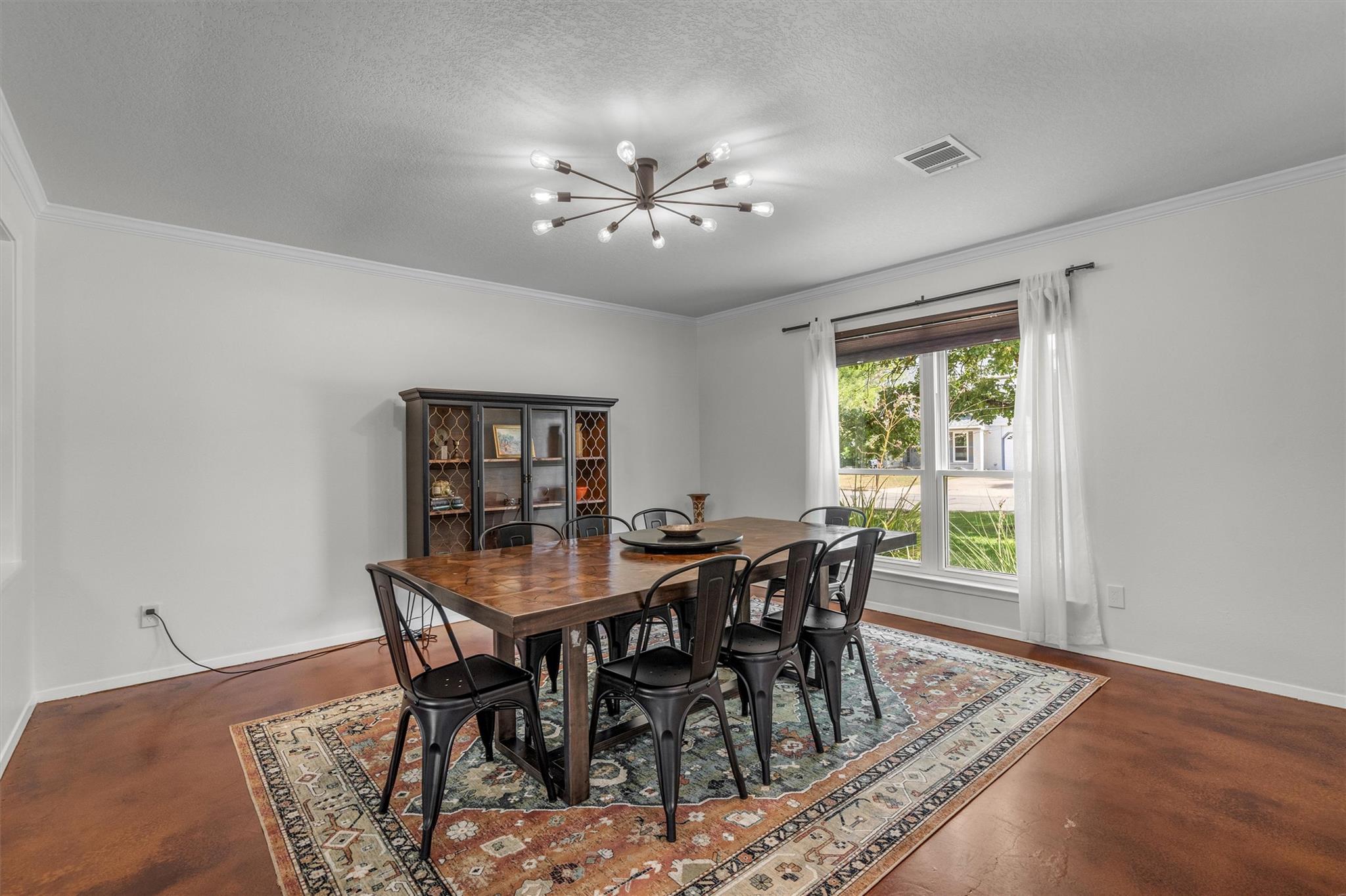 1602 Rock Creek DR — photo 4